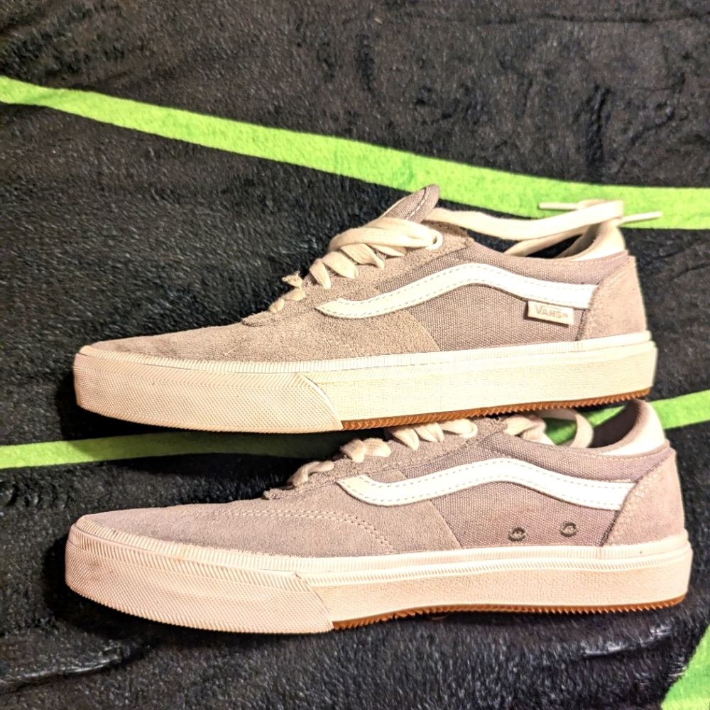 VANS skateboarding sneakers-size 7.5
